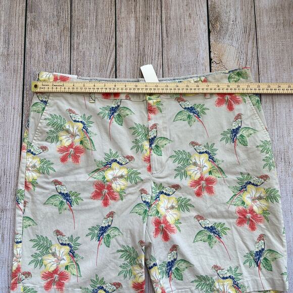 NWT Men's 42 IZOD Saltwater Sandbar Printed Flat Front Short - Picture 2 of 4